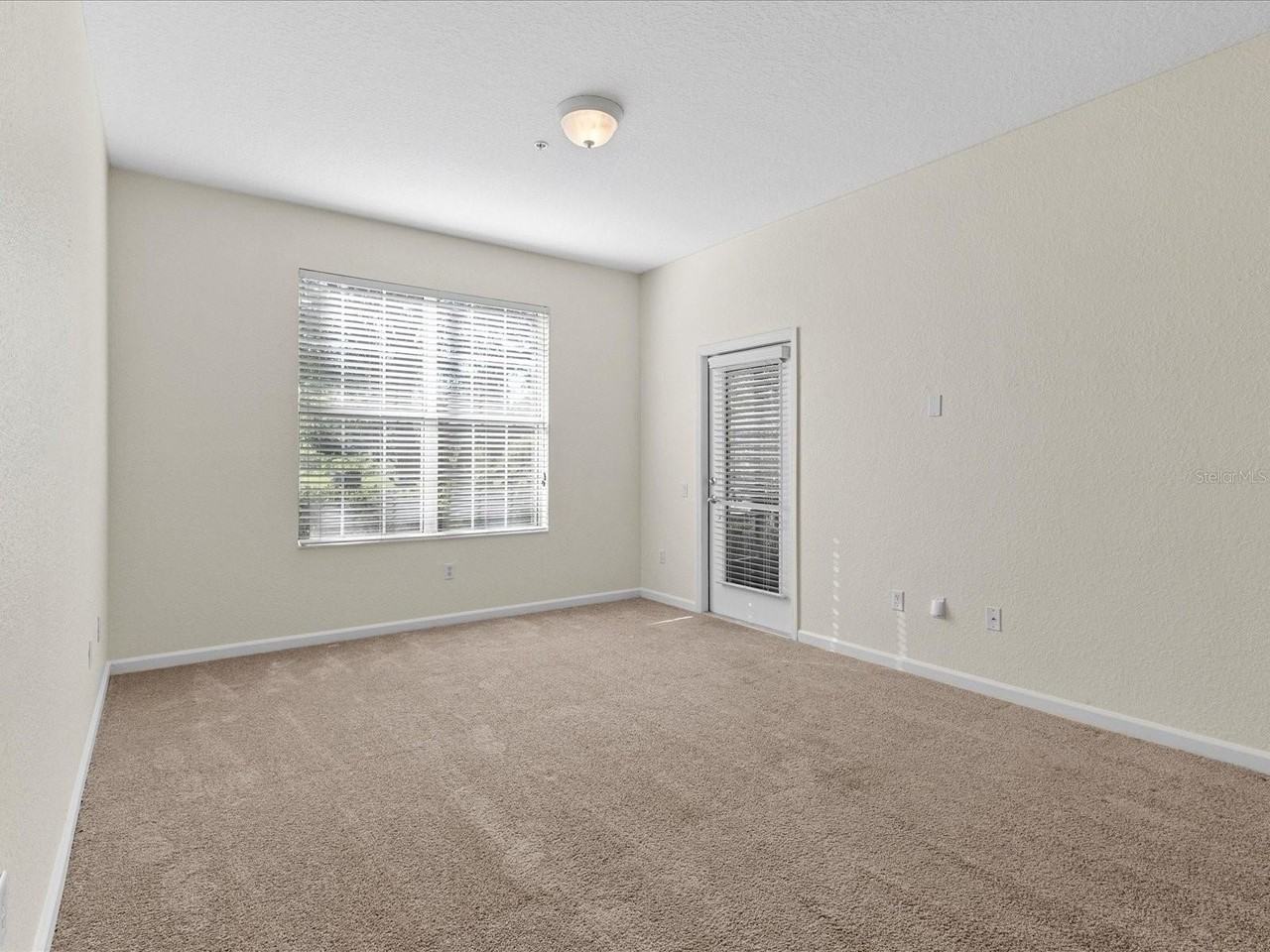 8296 Portofino Dr #105 - Photo 4 of 44