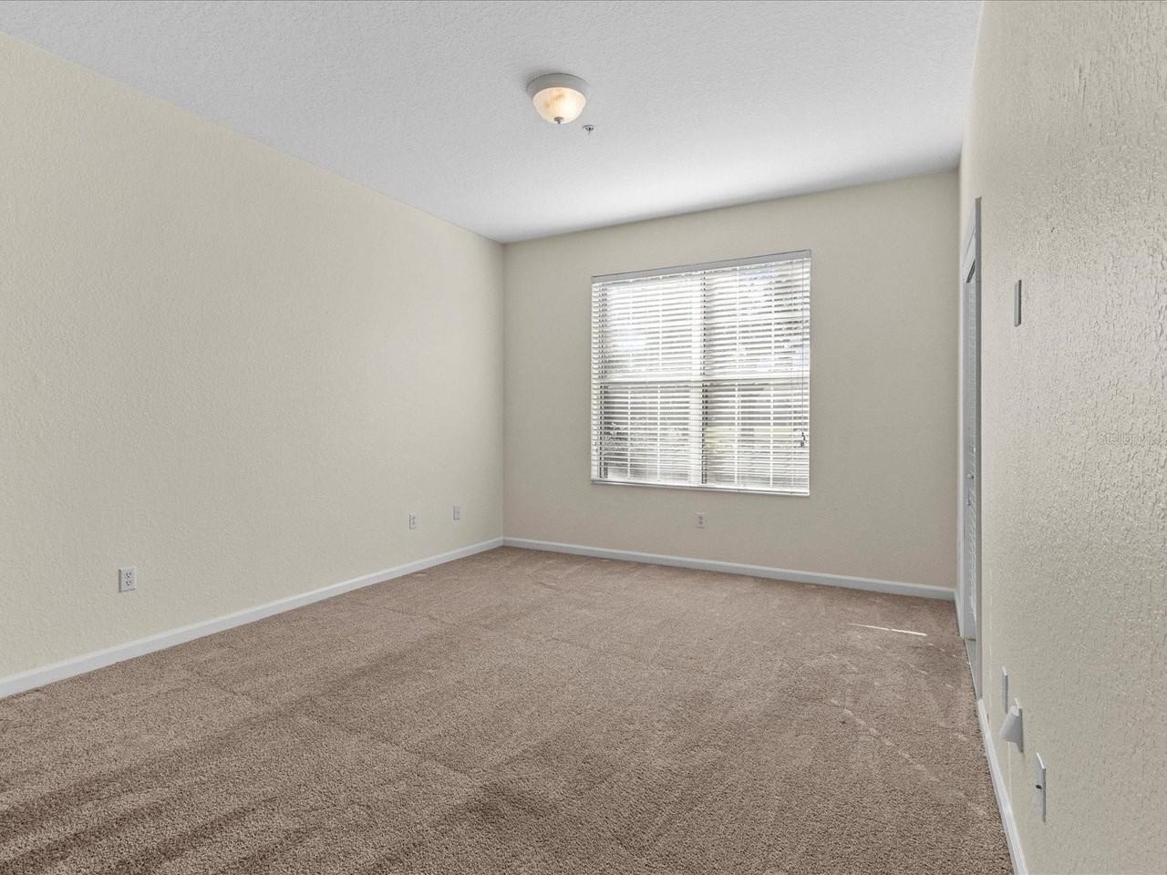 8296 Portofino Dr #105 - Photo 7 of 44