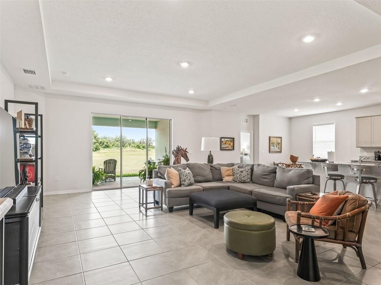 4677 Nw 51st Ct - Photo 7 of 41