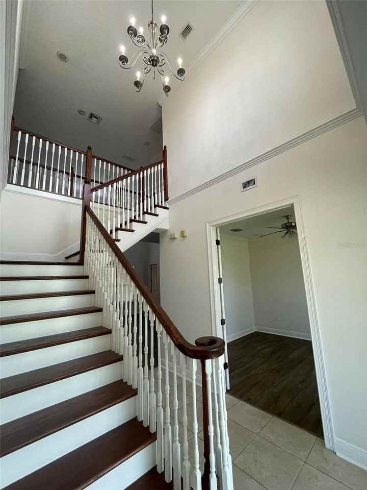 7055 Big Bend Dr - Photo 4 of 24