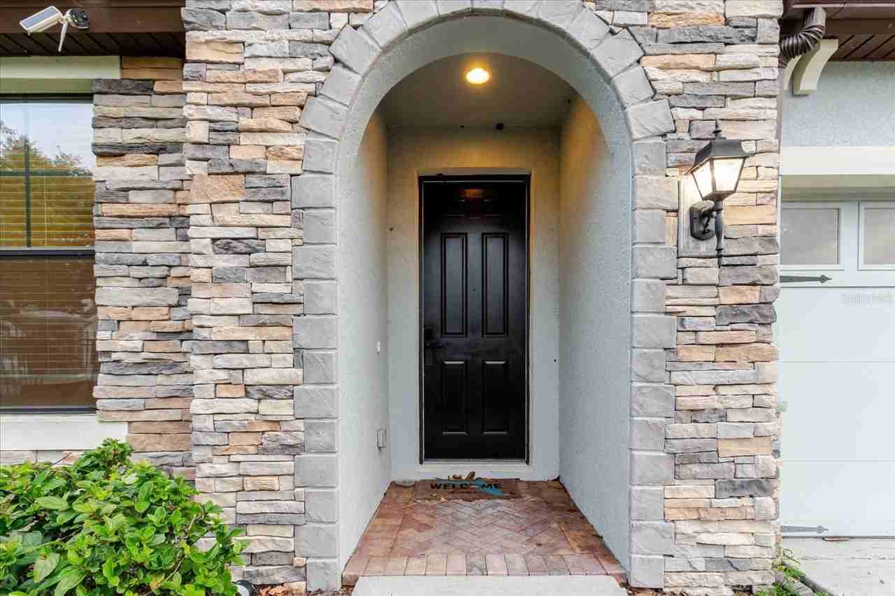 1389 Heritage Landings Dr - Photo 3 of 50