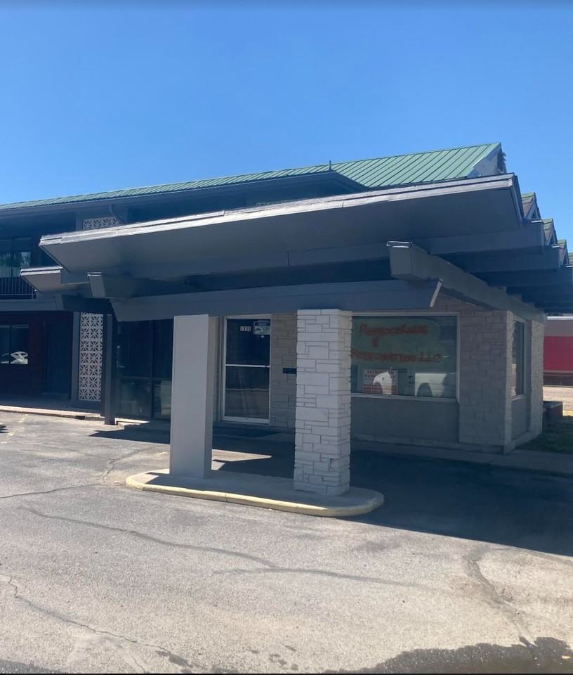 ID - 1335 S 5th Ave - LB - Photo 2 of 50