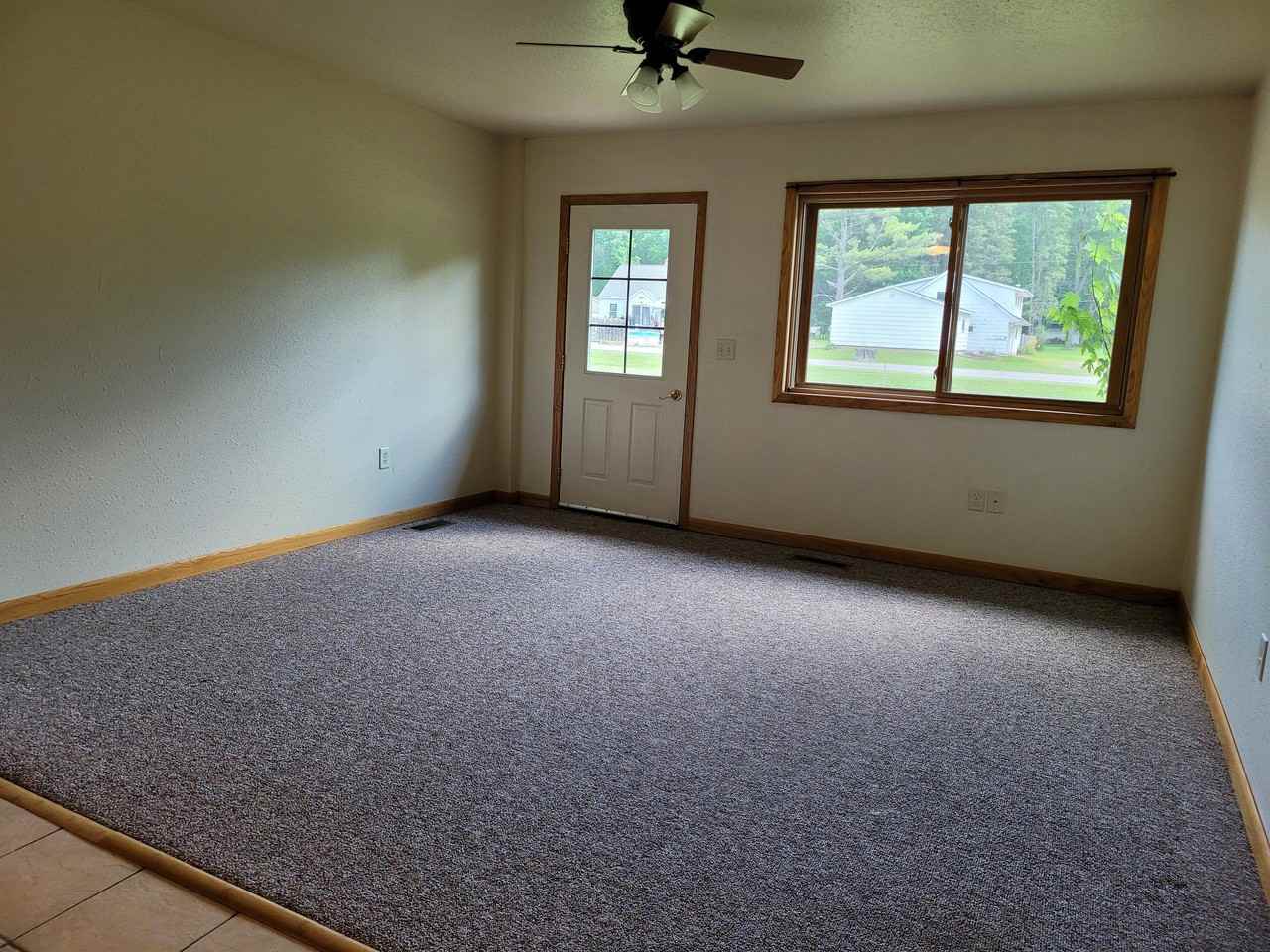 1013 Division Street - Photo 2 of 8