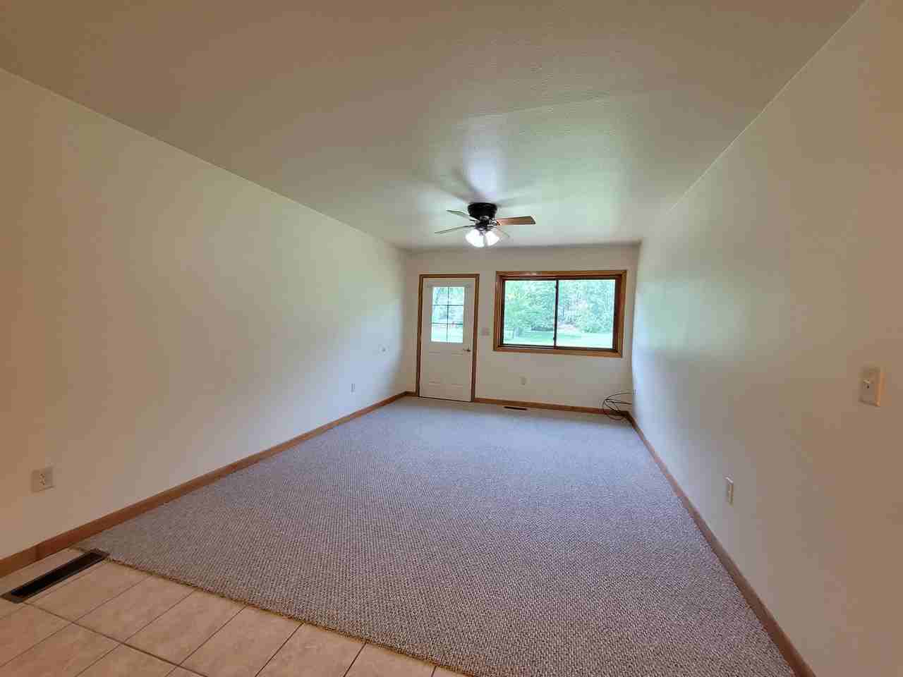 1013 Division Street - Photo 5 of 8