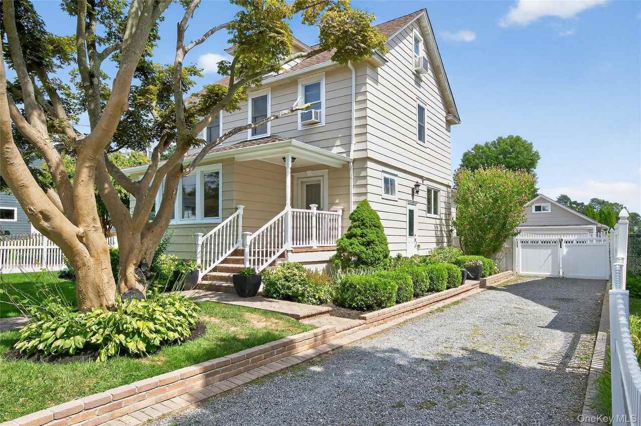 26 West 9th Street - Photo 3 of 33