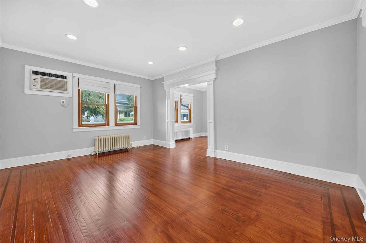 26 West 9th Street - Photo 7 of 33