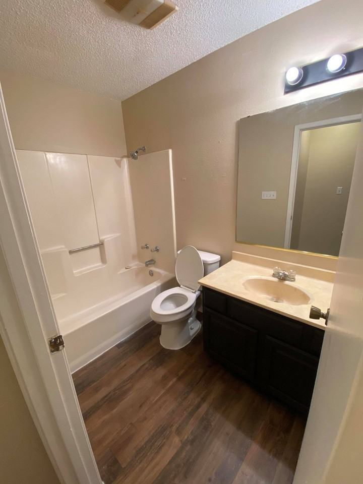 139 Elm Street - Photo 6 of 50