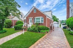 58 N Rockaway Ave - Photo 1 of 1