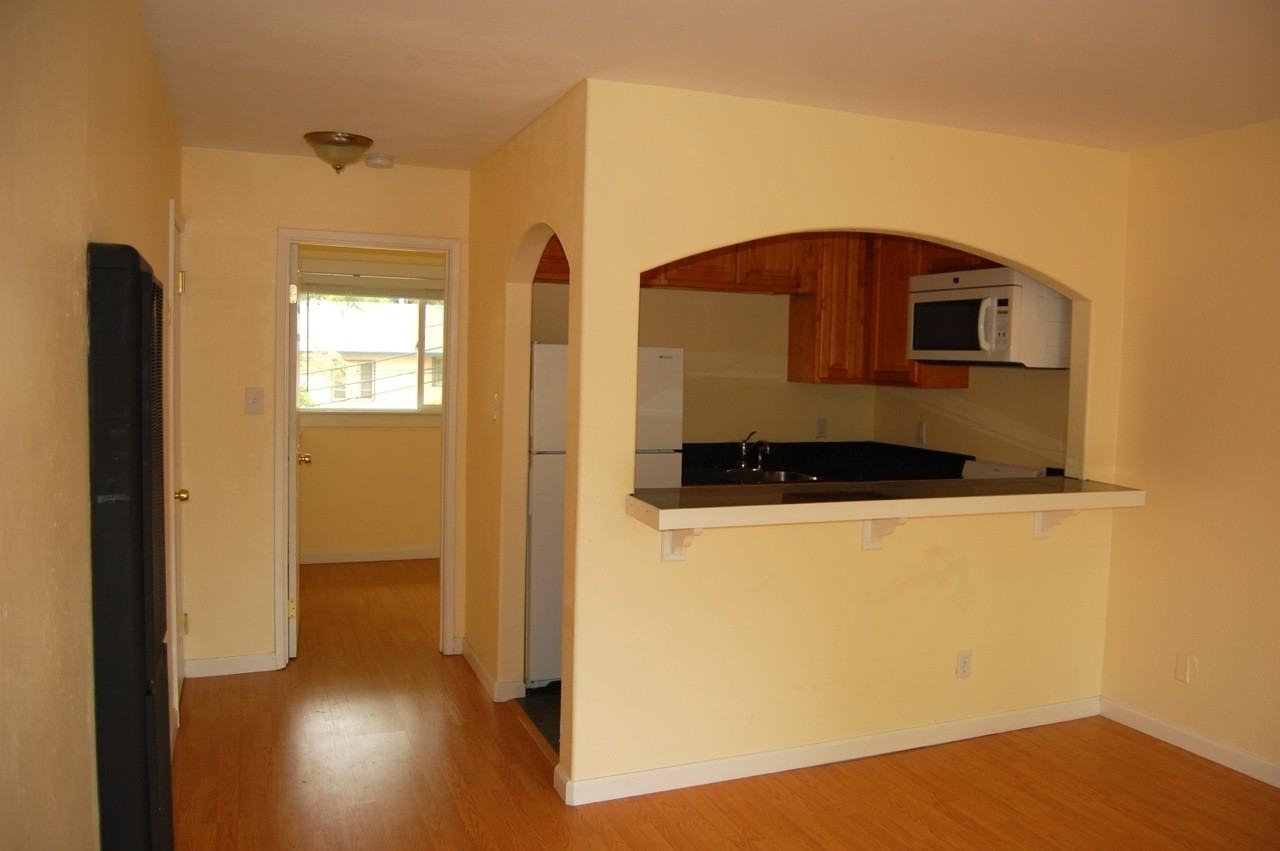 P St 2414 - Photo 2 of 7