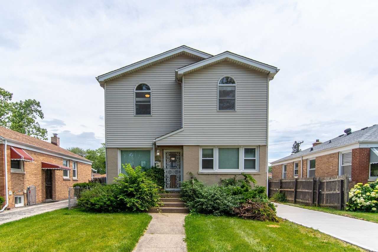 301 Bohland Ave - Photo 2 of 34