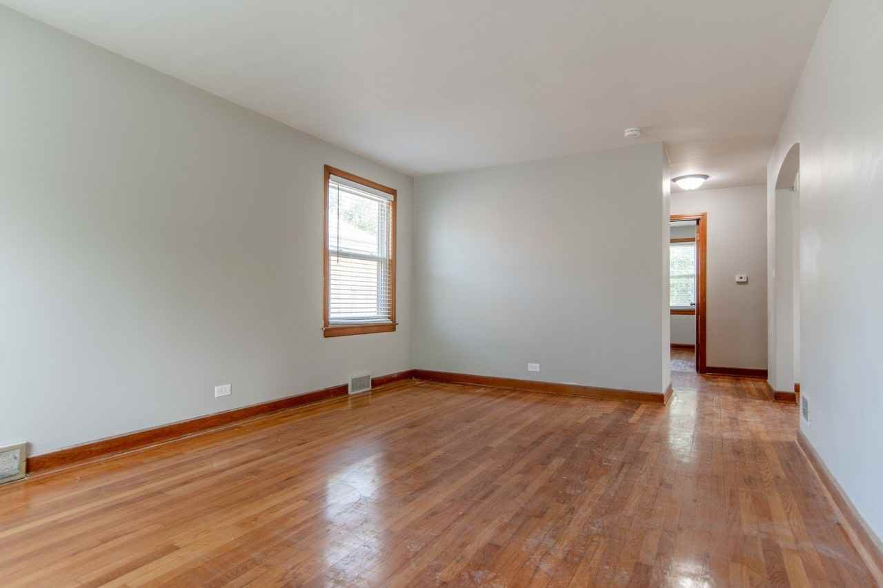 301 Bohland Ave - Photo 7 of 34