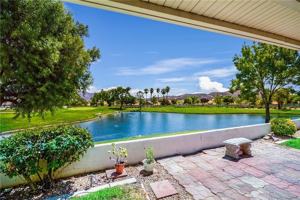 featured image of 4839 Links Ave