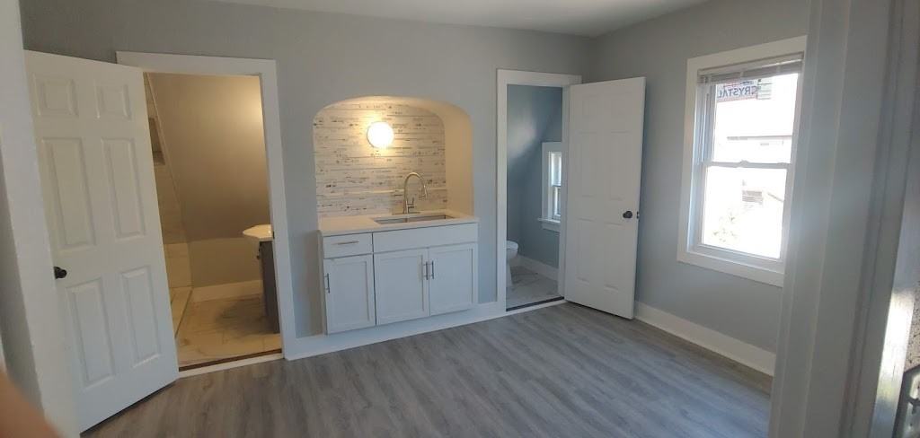 812 East Burleigh Street - Photo 2 of 13