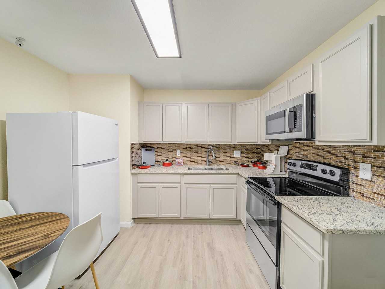 Vel Dr - Photo 4 of 13