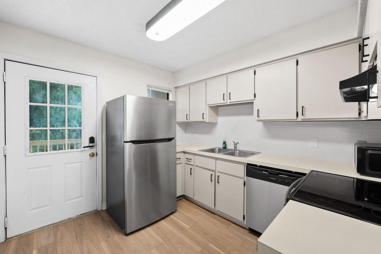 Ponce De Leon Ave - Photo 4 of 14