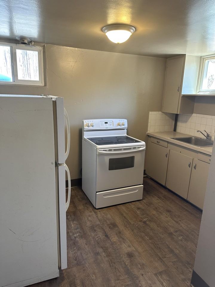 1620 6th Avenue - Photo 3 of 10