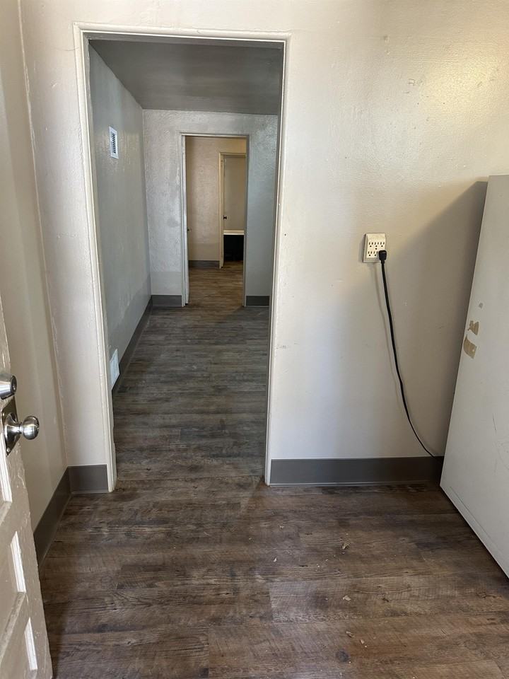 1620 6th Avenue - Photo 4 of 10