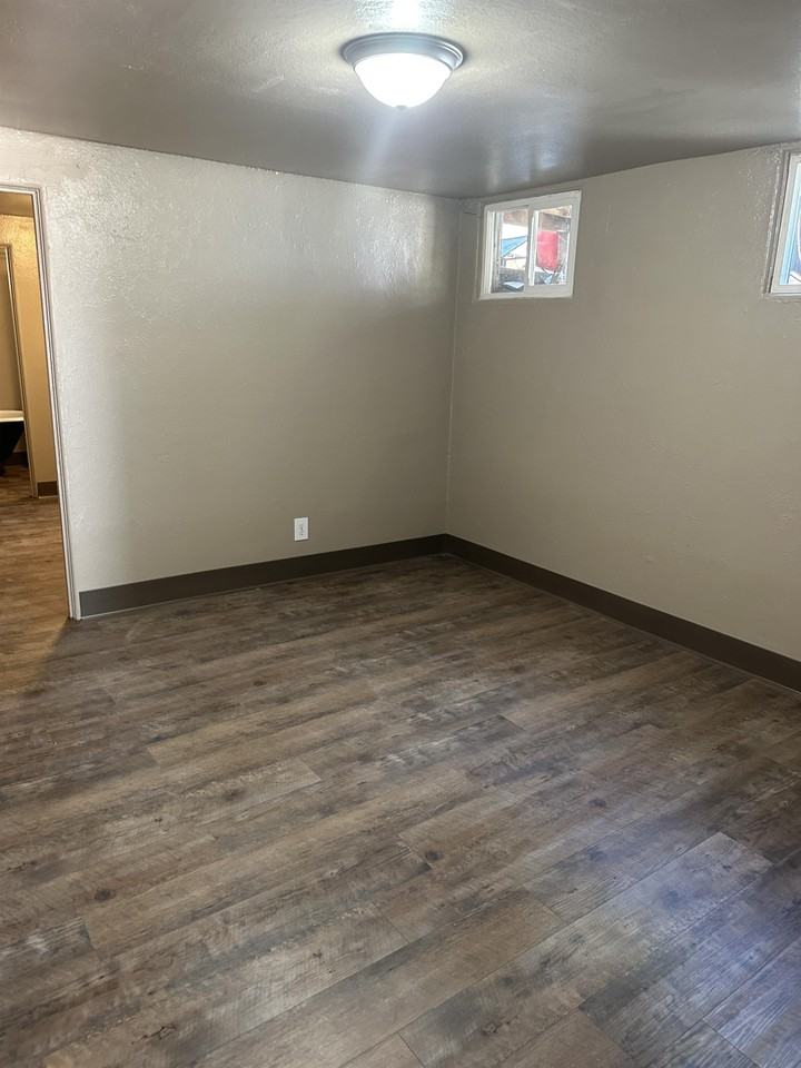 1620 6th Avenue - Photo 5 of 10