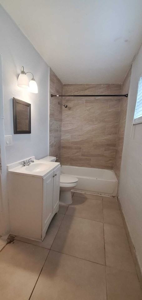 103-107 NW 7 AVENUE - Photo 7 of 27