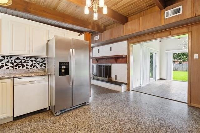 1501 Poinsetta St - Photo 7 of 17