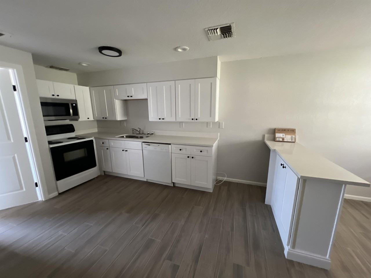 2800 Hurst Road - Photo 3 of 11