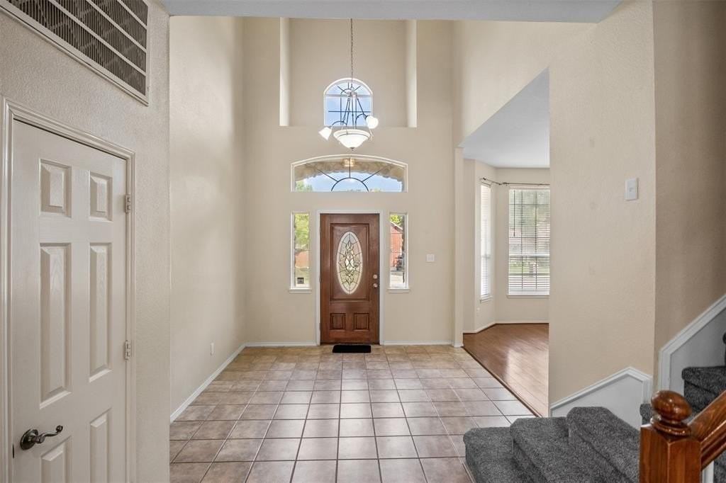 1839 Emerald Bay Drive - Photo 4 of 31