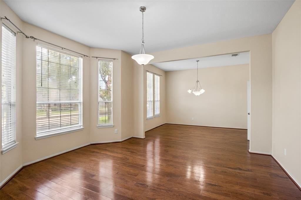 1839 Emerald Bay Drive - Photo 5 of 31