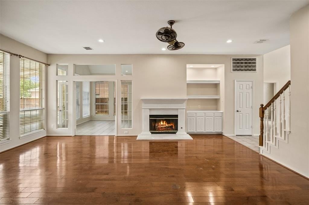 1839 Emerald Bay Drive - Photo 7 of 31