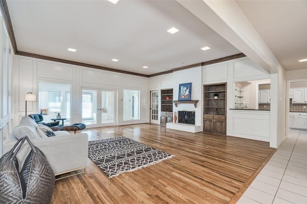 6315 Brook Lake Dr - Photo 5 of 32