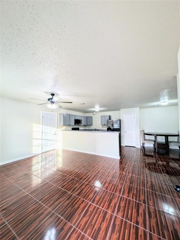 240 Crowfoot Dr - Photo 3 of 31