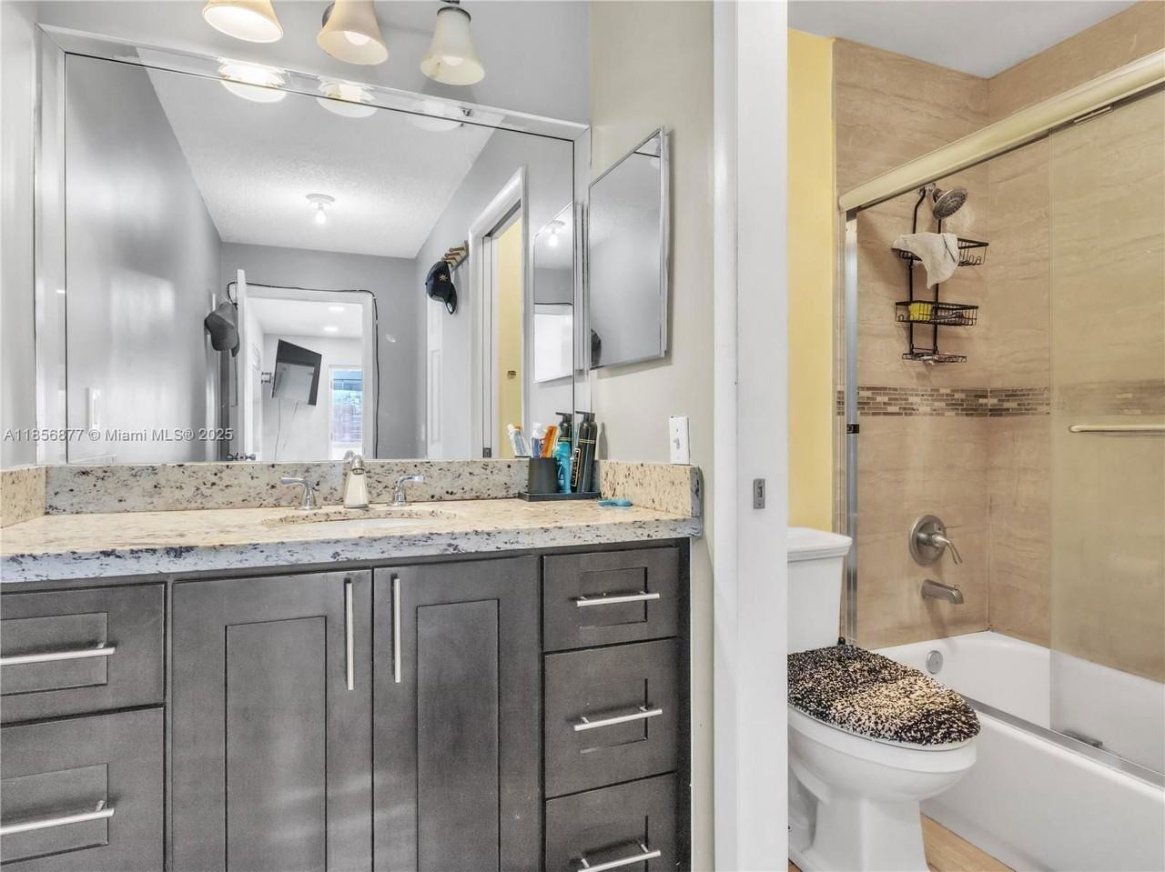 15851 Sw 108th Ave - Photo 4 of 8