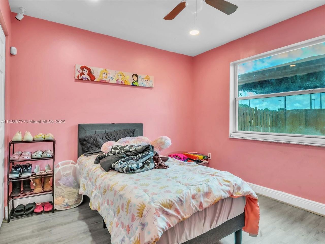 15851 Sw 108th Ave - Photo 5 of 8