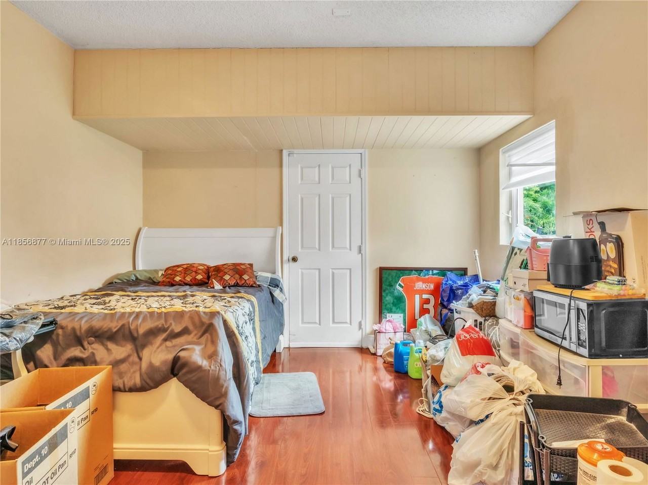 15851 Sw 108th Ave - Photo 6 of 8