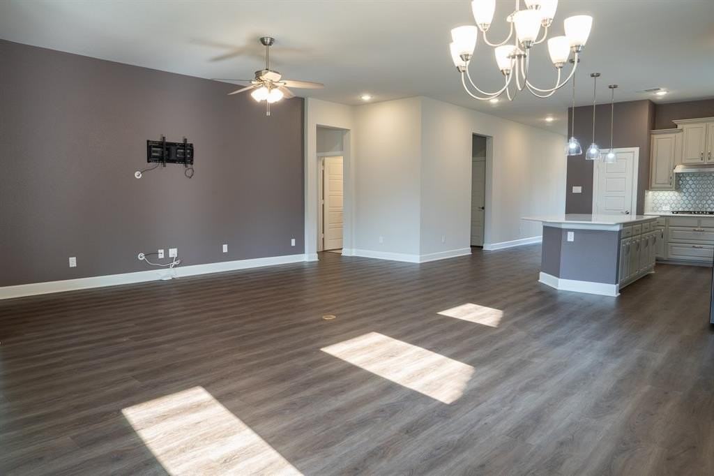 2441 Lazy Dog Ln - Photo 6 of 40