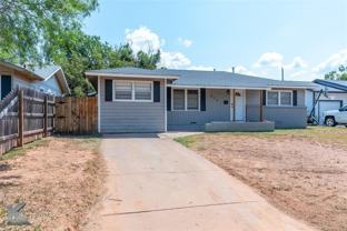 833 Westview Dr - Photo 1 of 1