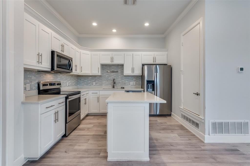 713 Grainger St #721