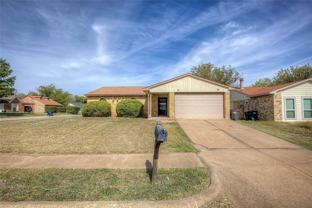 6901 Sandybrook Dr - Photo 1 of 1