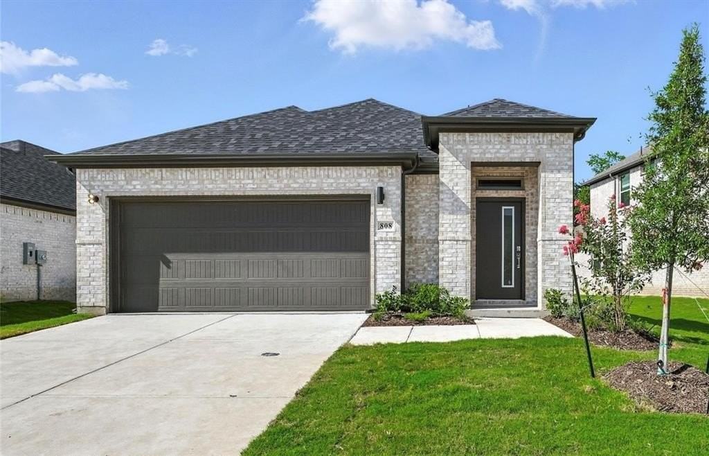 808 Pine Beach Drive - Photo 4 of 18