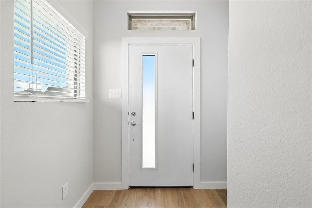 808 Pine Beach Drive - Photo 5 of 18