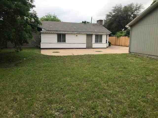 212 Barry Ln - Photo 4 of 30