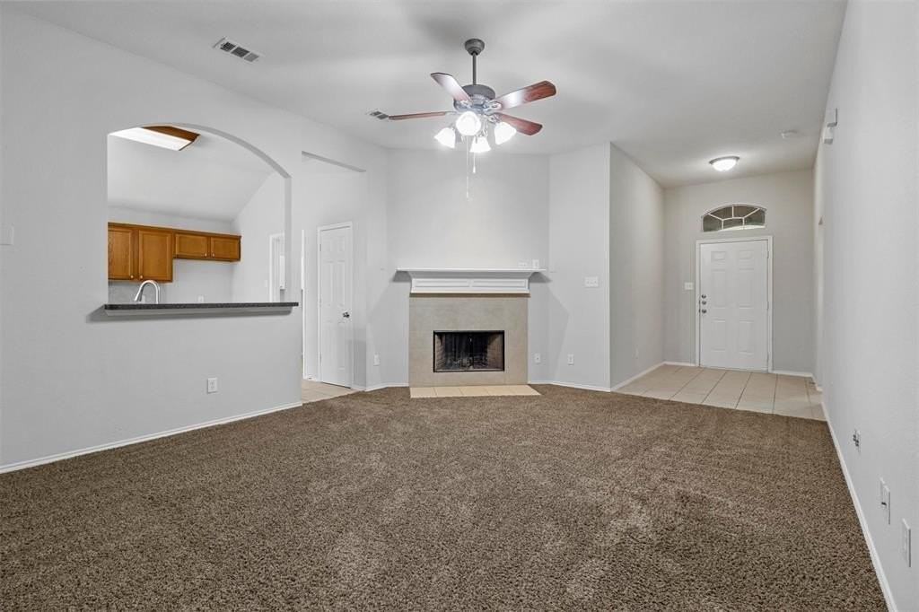 1201 Caroline Dr - Photo 4 of 25