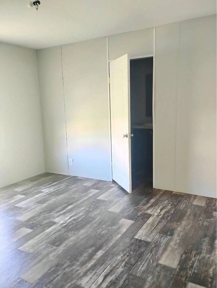 1521 Nancys Dr #1521R - Photo 4 of 9