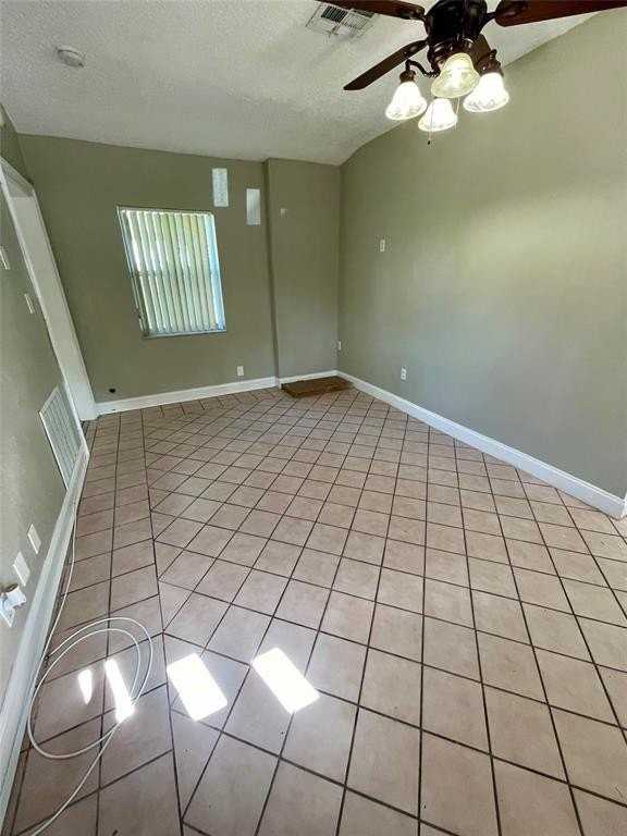 2807 Polk St - Photo 6 of 22