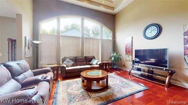 18970 Bedford Dr - Photo 7 of 30