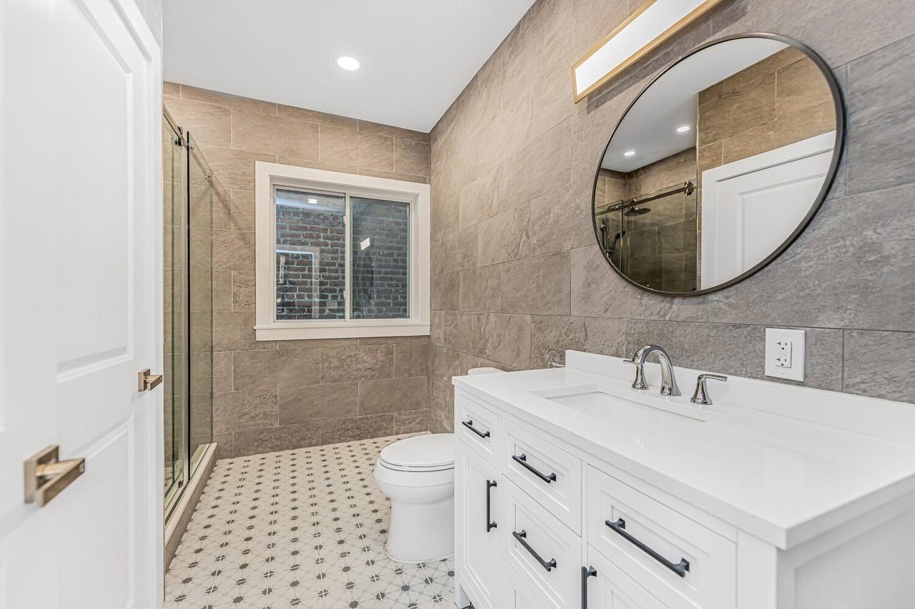 6140 Delafield Ave #2 - Photo 5 of 11