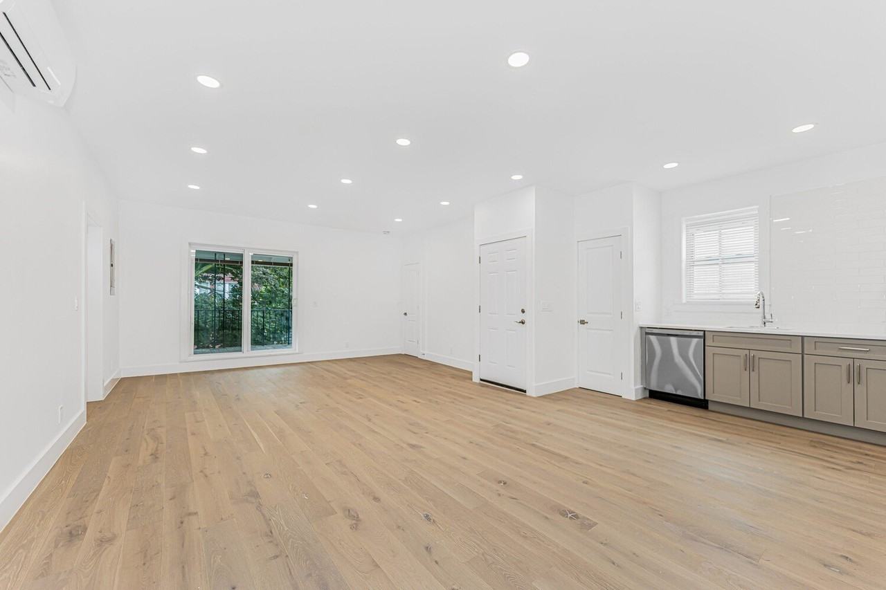 6140 Delafield Ave #2 - Photo 7 of 11