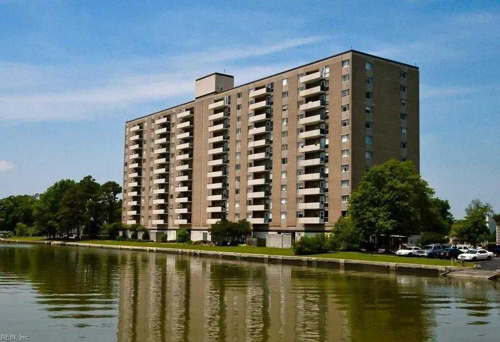 7320 Glenroie Ave #4L