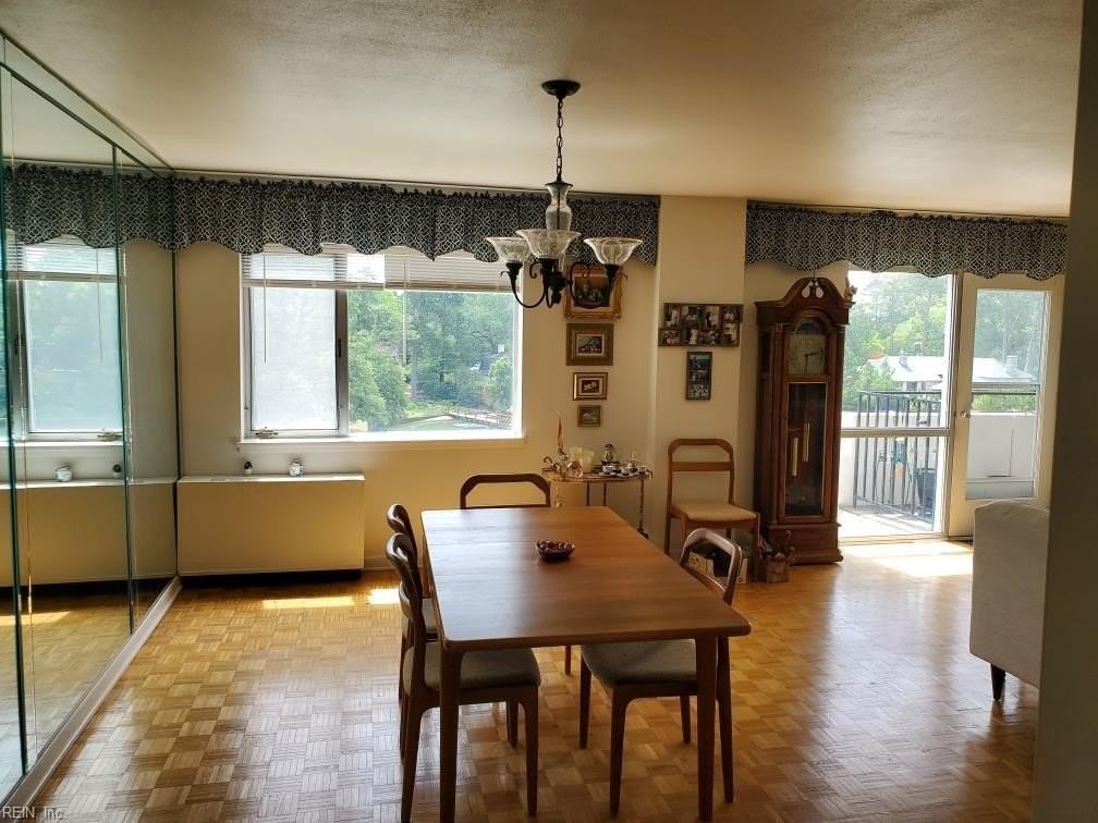 7320 Glenroie Ave #4L - Photo 4 of 6