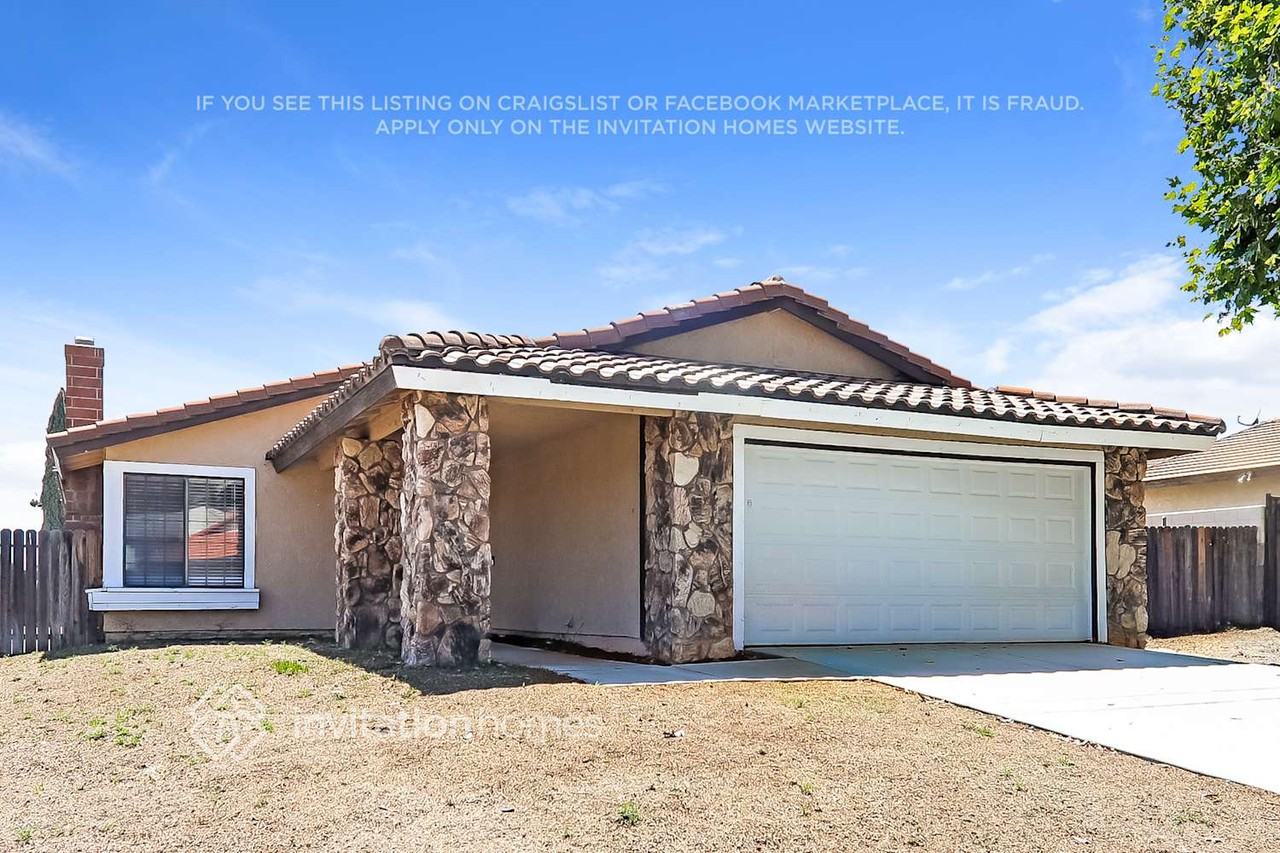 2505 Belmont Ave - Photo 3 of 17