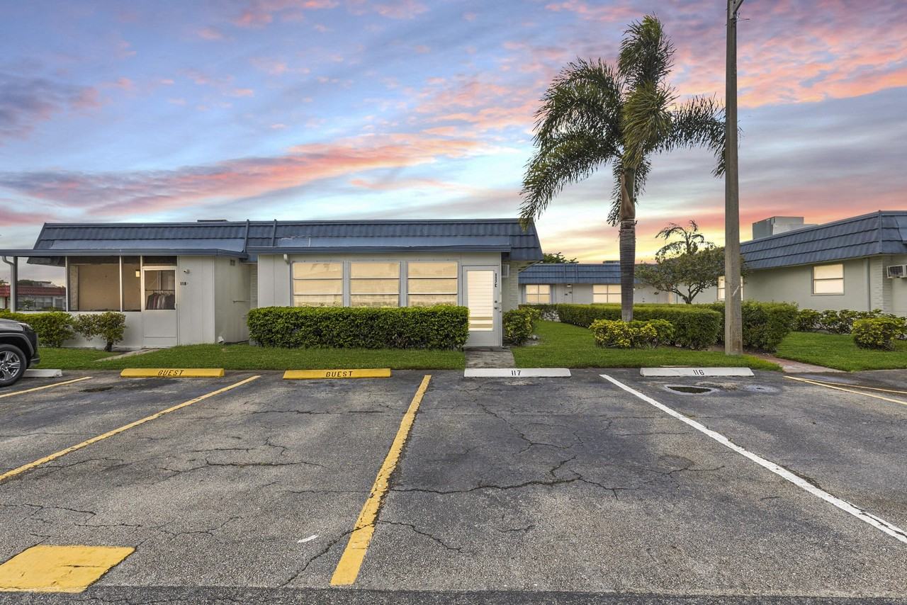 117 Waterford E - Photo 2 of 42